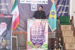 استقرار میز خدمت بهداشت و سخنرانی معاون بهداشتی در نماز جمعه تودشک همزمان با هفته سلامت و جمعیت