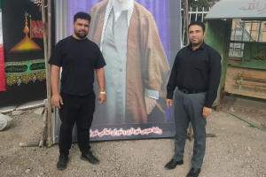 بازدید معاون فنی شبکه بهداشت کوهپایه از موکب‌های شهرستان در مراسم تشییع پیکر رهبر شهید انقلاب