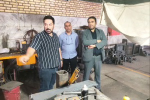 بازدید معاون بهداشتی شبکه بهداشت کوهپایه از واحدهای صنعتی شهرک سجزی