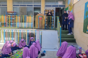 آموزش تغذیه در روز جهانی تخم مرغ در دبستان دخترانه شمیم رحمت همراه با صبحانه سالم