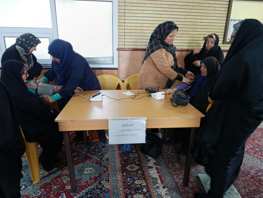 برپایی میز خدمت در نماز جمعه تودشک