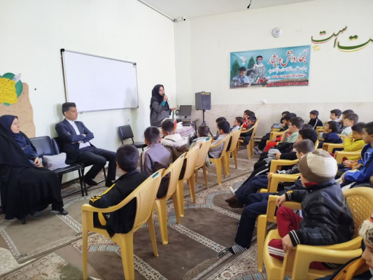 جلسه آموزشی تغذیه در دبستان پسرانه ۱۵ شعبان تودشک