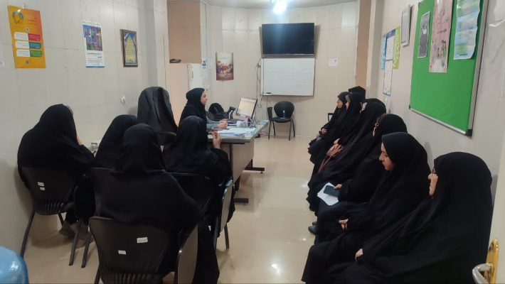 برگزاری جلسه آموزشی پیرامون آلاینده های هوا و دخانیات در مرکز سجزی