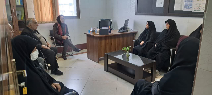 آموزش گروهی مهارت خودمراقبتی ومدیریت بحران درسالمندان