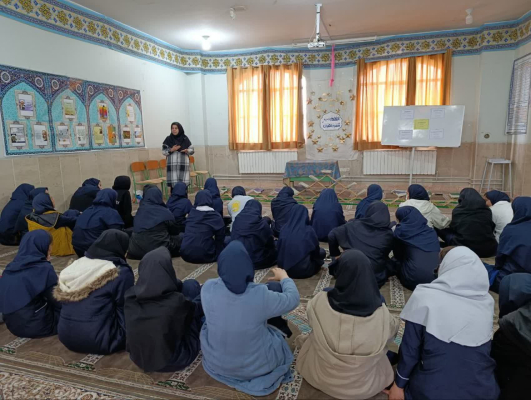  برگزاری جلسه آموزشی ماه رمضان و تغذیه مناسب دانش آموزان در دبیرستان دخترانه قائم المنتظر المهدی (عج) تودشک