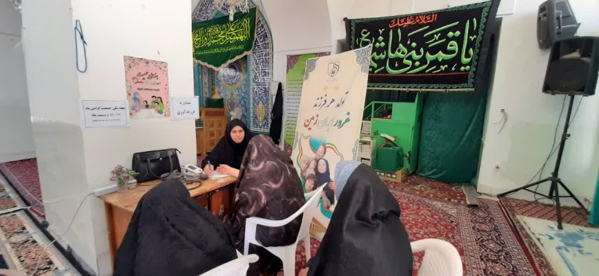 برپایی میز خدمت مشاوره فرزندآوری و سبک زندگی سالم در نماز عبادی ـ سیاسی جمعه شهر کوهپایه
