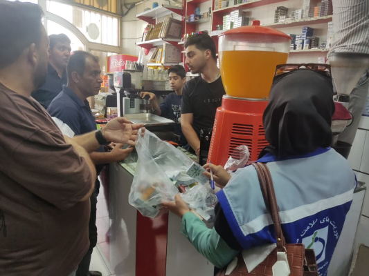 بازدید مشترک واحد مهندسی بهداشت محیط ،نماینده فرمانداری ،اداره تعزیرات ، اداره جهاد کشاورزی از مراکز عرضه محصولات دخانی شهرستان کوهپایه