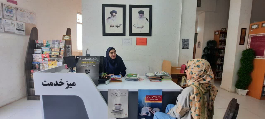 برپایی میز خدمت بمناسبت هفته مبارزه با مواد مخدر در کتابخانه شهر سجزی