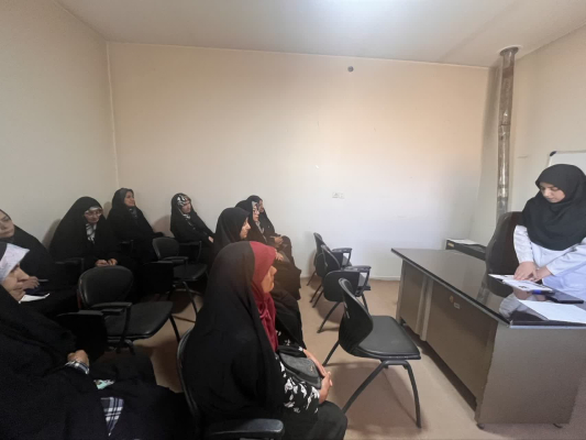 برگزاری کلاس آموزشی کتاب راهنمای خودمراقبتی برای پیشگیری و کنترل سرطان‌ها