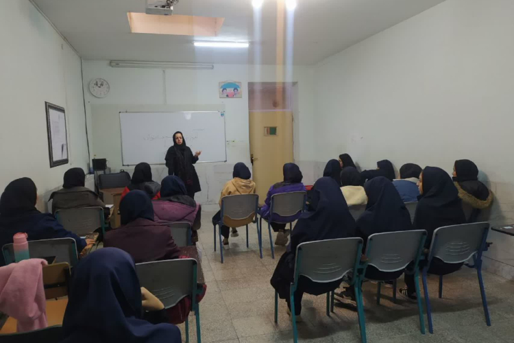 آموزش تحکیم بنیان خانواده نوجوان سالم