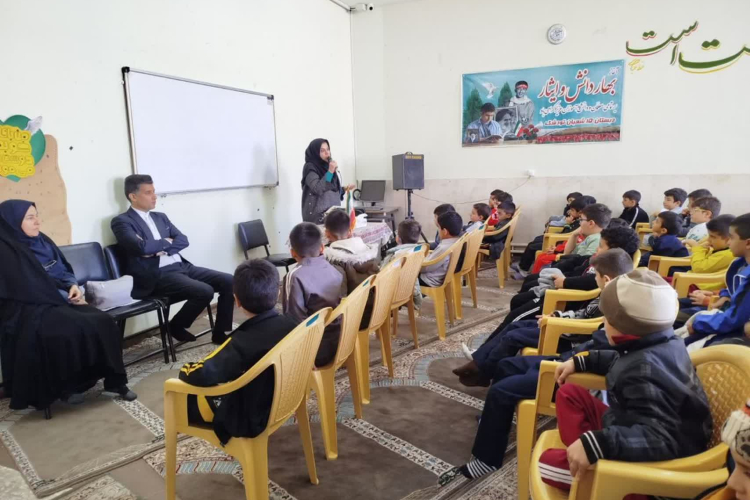 جلسه آموزشی تغذیه در دبستان پسرانه ۱۵ شعبان تودشک