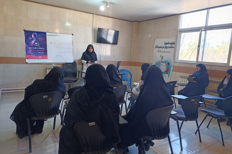 کلاس آموزشی به مناسبت پویش مبارزه با سرطان در مرکز تودشک