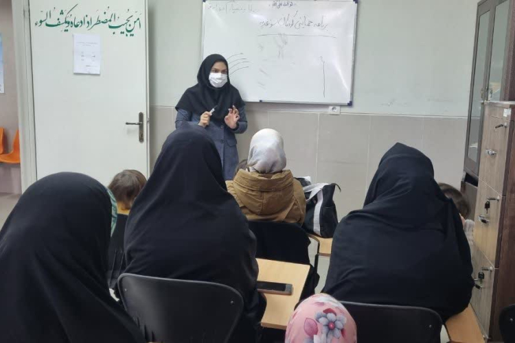 برگزاری کلاس آموزشی در مرکز زفره
