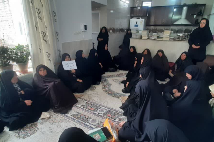 آموزش گروهی سلامت روان در بحران و جنگ در روستای زفره