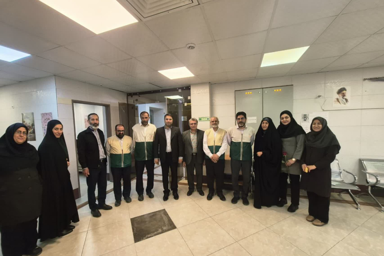 حضور خادمین رضوی به همراه مسئول بسیج خواهران در مرکز کوهپایه به مناسبت روز روانشناس