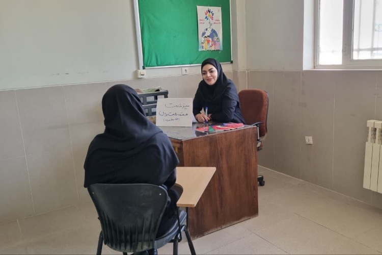 برپایی میز خدمت به مناسبت هفته سلامت روان با شعار شنیدن روایتهای جامعه،گامی برای عبور از بحران...