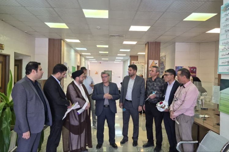 تقدیر از کادر درمان کوهپایه در روز پرستار 