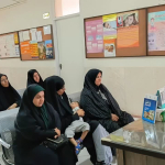 برگزاری جلسه آموزشی پیشگیری و کنترل سوء تغذیه کودکان زیر پنج سال در خانه بهداشت جزه با تأکید بر مؤلفه های اجتماعی موثر بر سلامت(SDH)